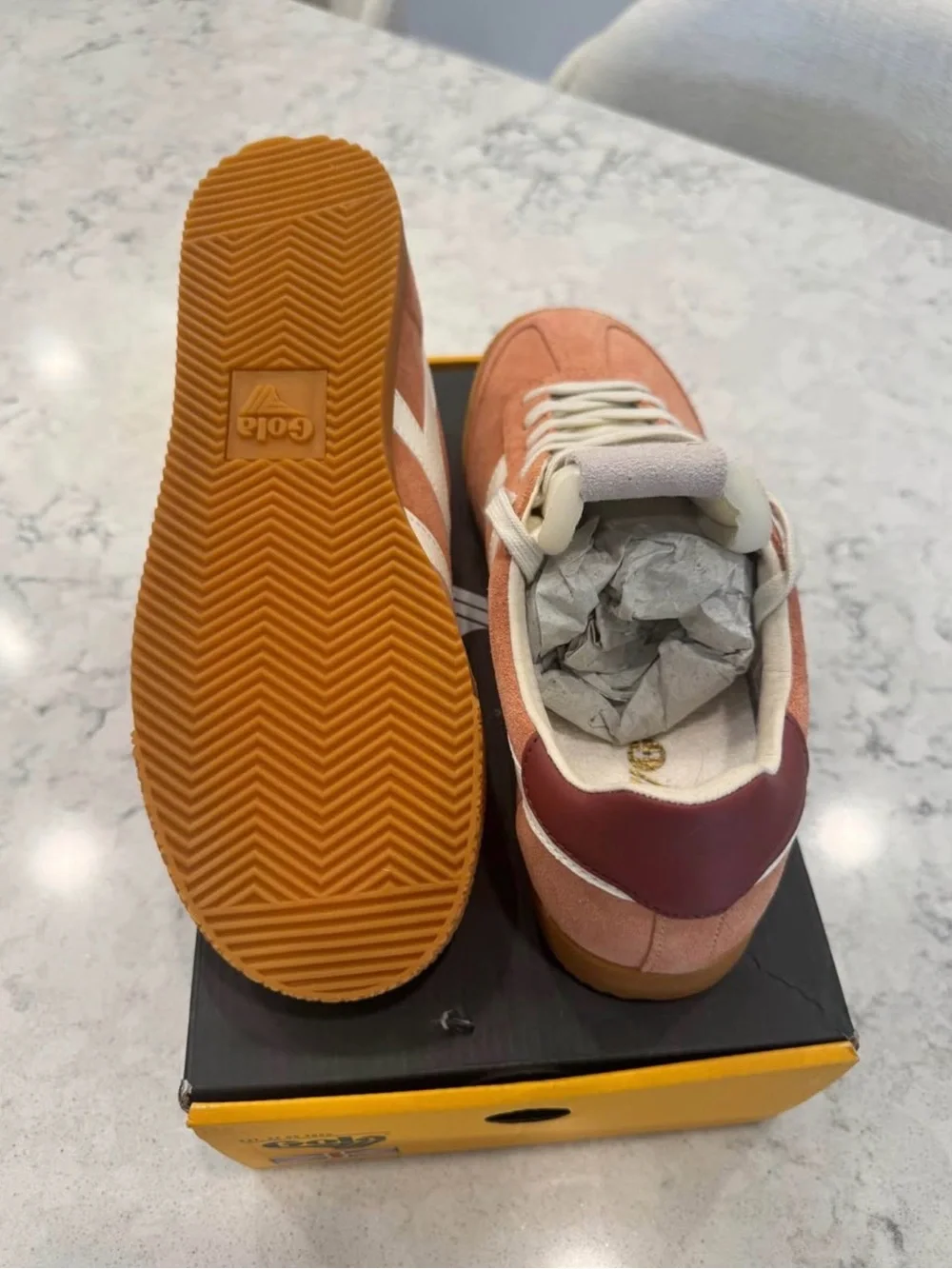 Gola Women’s Suede Sneaker Size 9 Brand New: Terracotta/ Off White